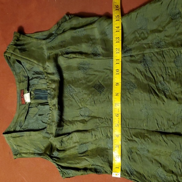 sleeveless shot silk top - Picture 7 of 11